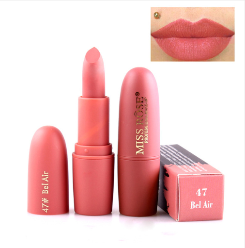 Lipstick matte moisturizing lipstick lasts without fading