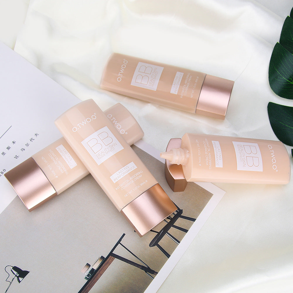 O.TWO.O Lightweight and Fit Liquid Foundation