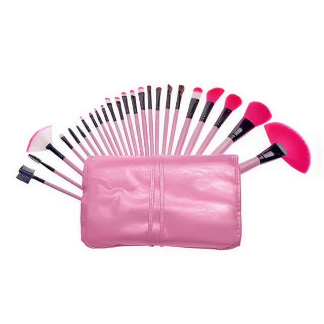 Set of 24 makeup brushes