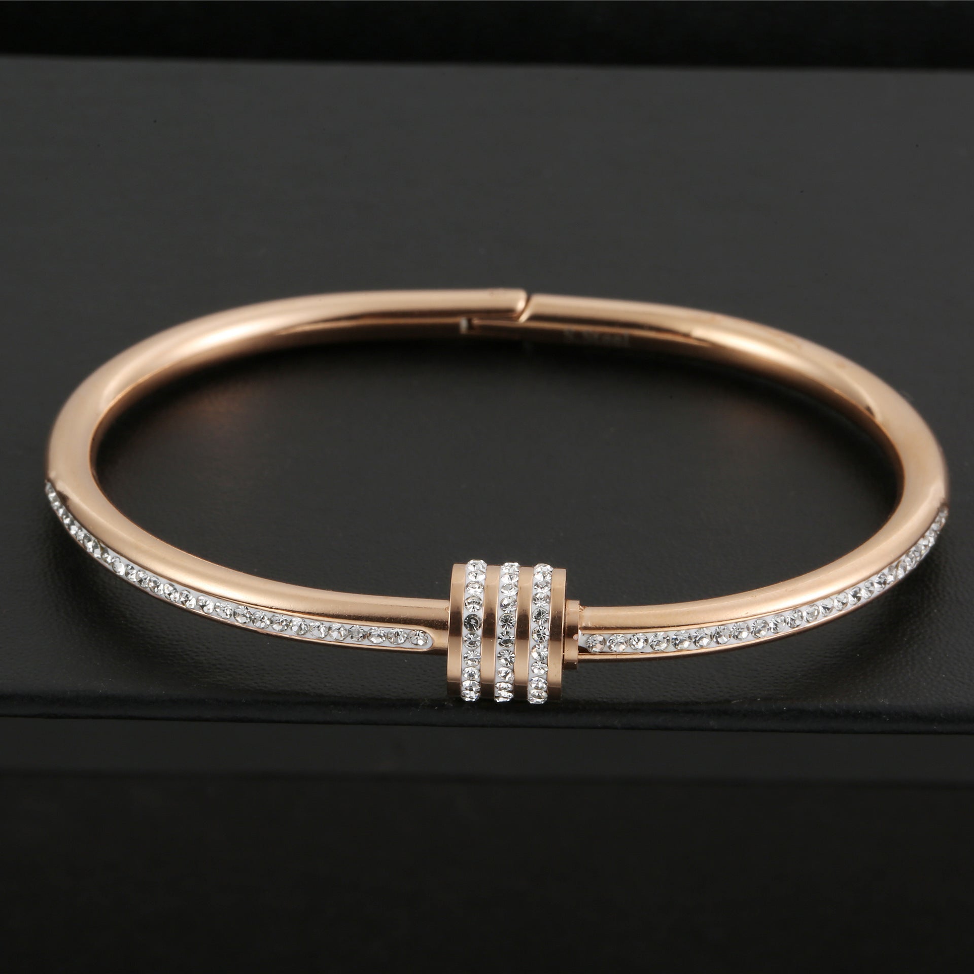 Fashion Diamond-studded Titanium Steel Bracelet Women